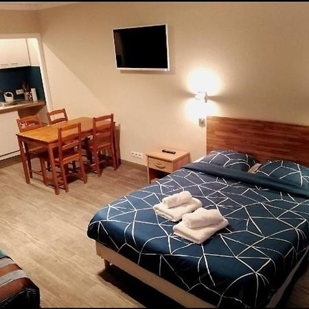 Appartements Boulevard Des Pyrenees Pau Exterior photo