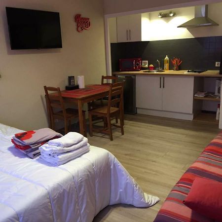 Appartements Boulevard Des Pyrenees Pau Exterior photo
