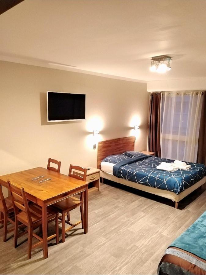 Appartements Boulevard Des Pyrenees Pau Exterior photo