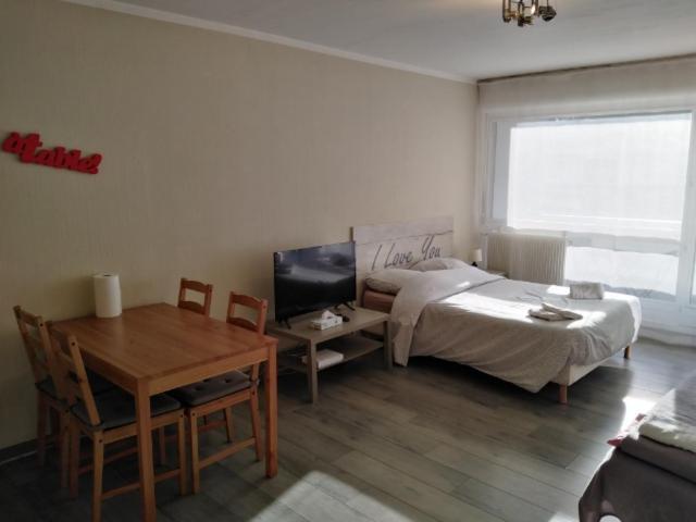 Appartements Boulevard Des Pyrenees Pau Exterior photo