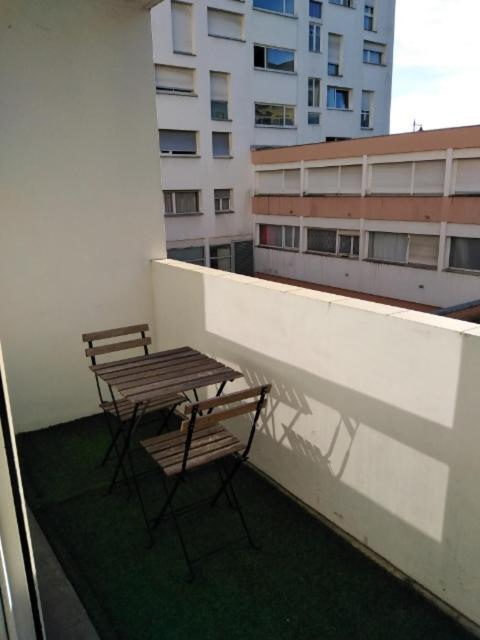 Appartements Boulevard Des Pyrenees Pau Exterior photo